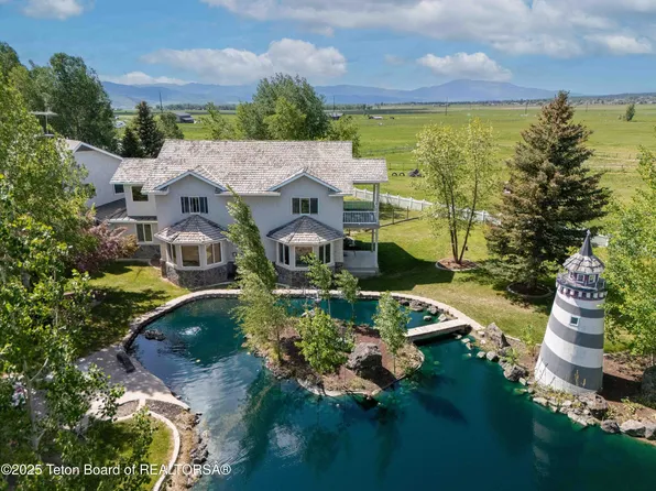 1255 Lost Creek Rd, Thayne, WY 83127