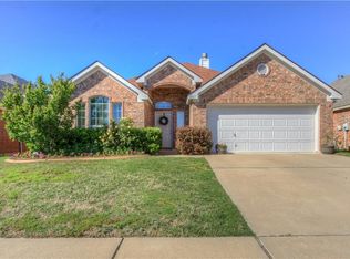 1025 Trinidad Dr, Fort Worth, TX 76140
