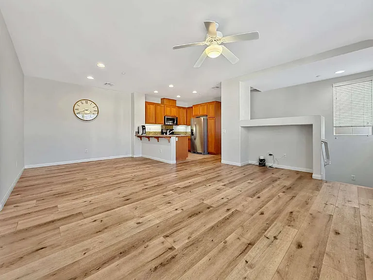 25431 Wharton Dr — Photo 7