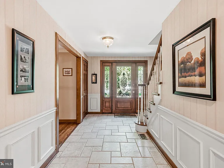 12 Hessian Way — Photo 6
