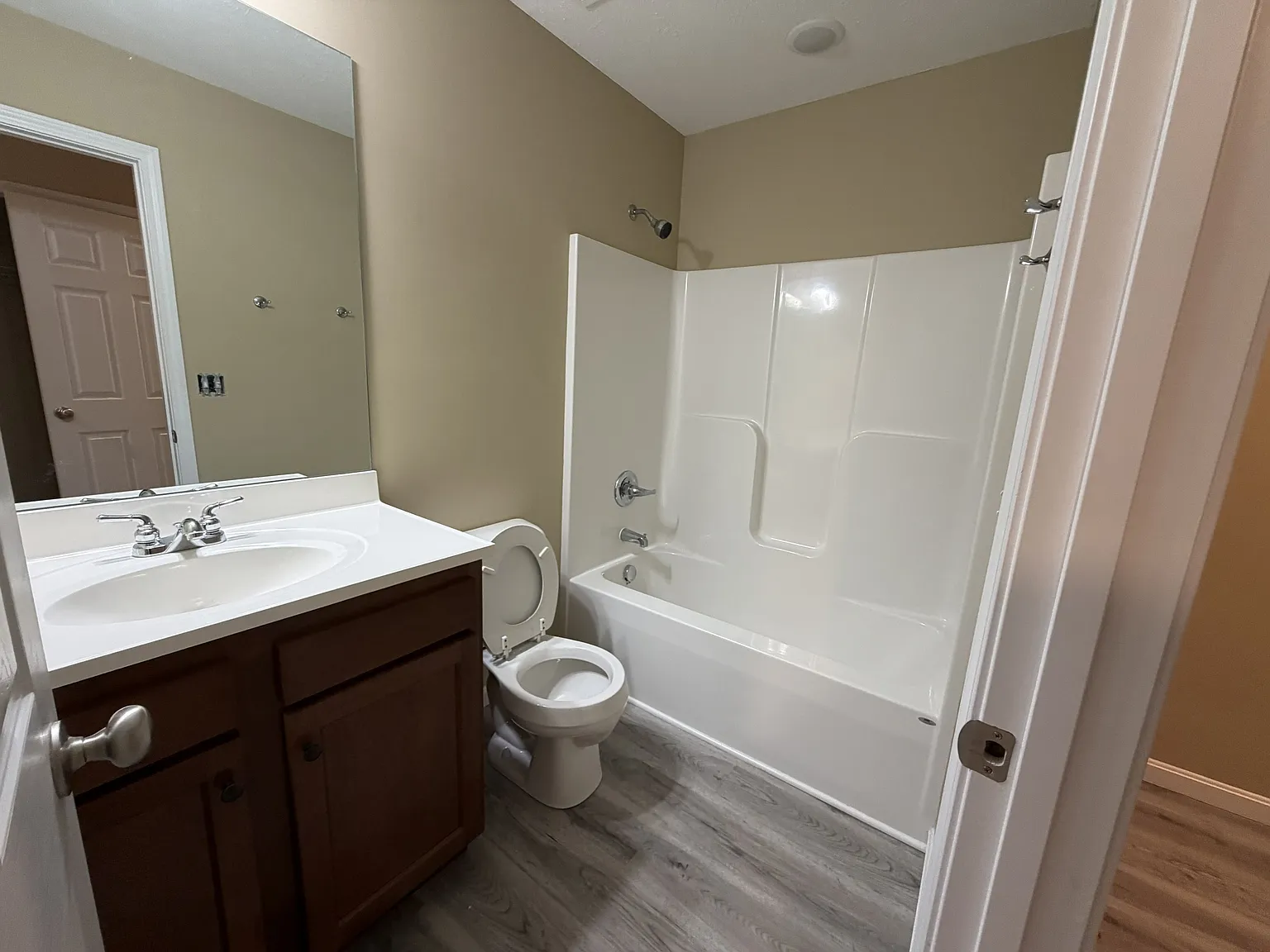 282 Pineview Drive - 1 — Photo 4