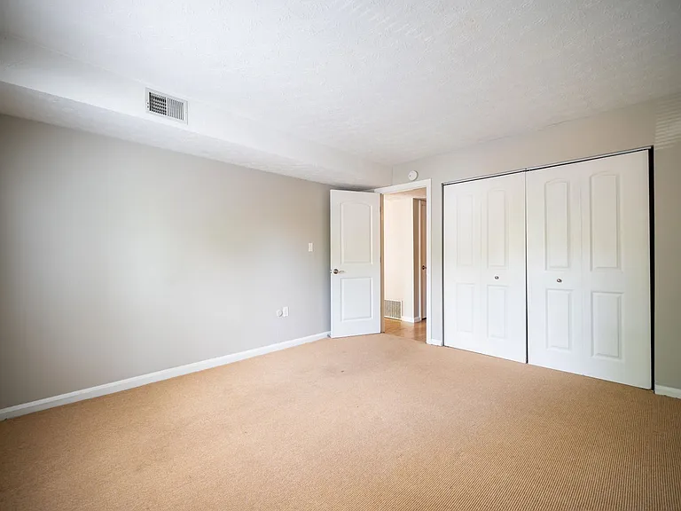Grandview Passage — Photo 37
