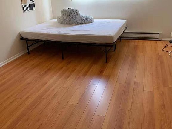 2nd image of 1424 Amherst Ave #2