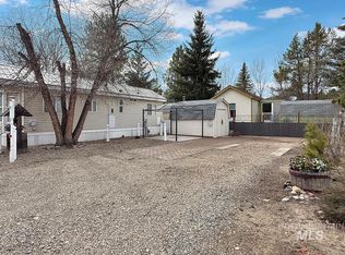 48 B St, Cascade, ID 83611