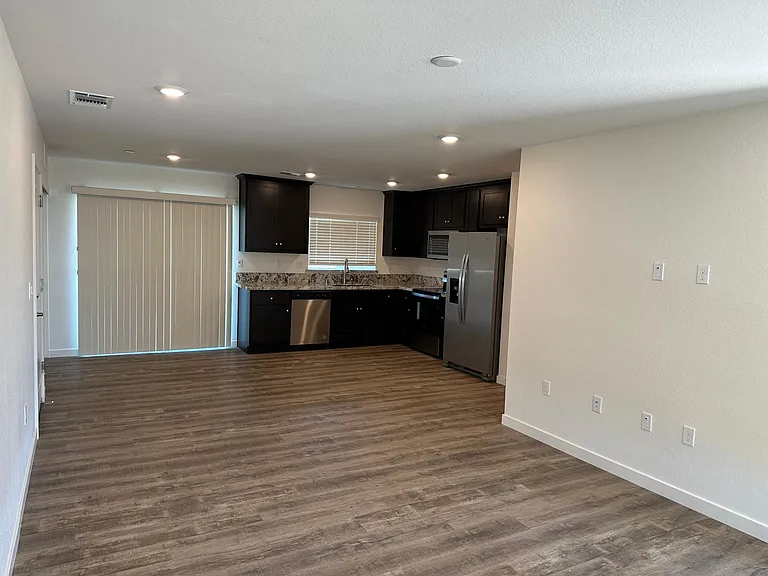 11250 N Micke Grove Rd — Photo 8
