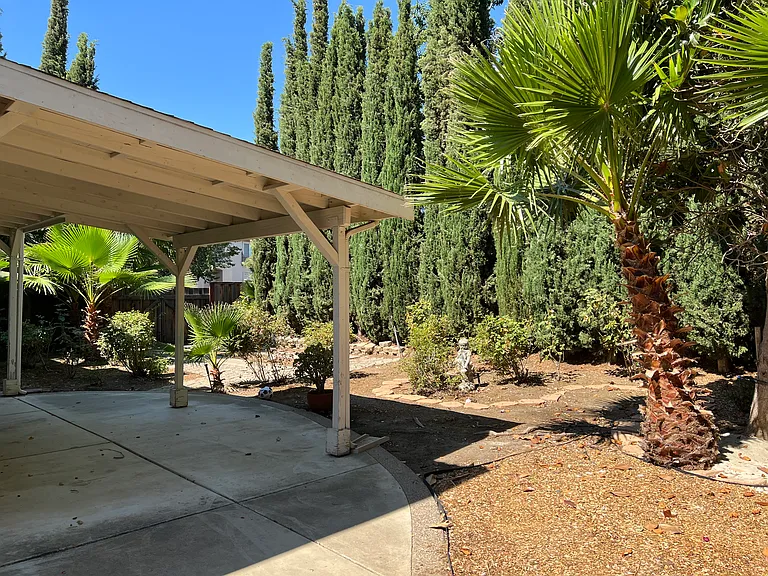 723 Sunlight Dr — Photo 10