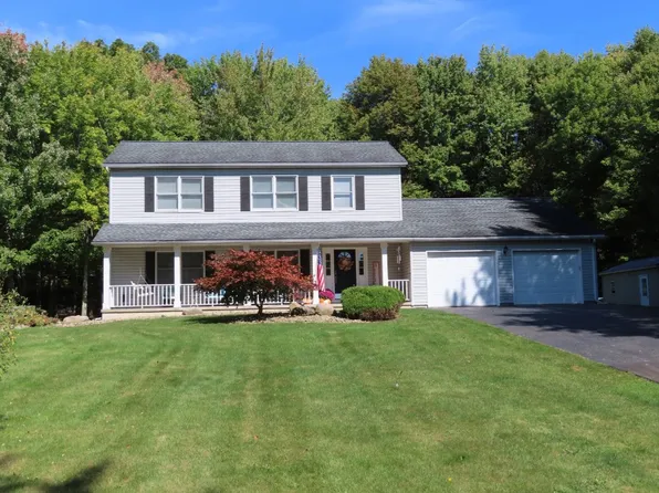 21982 Kyla Dr, Saegertown, PA 16433
