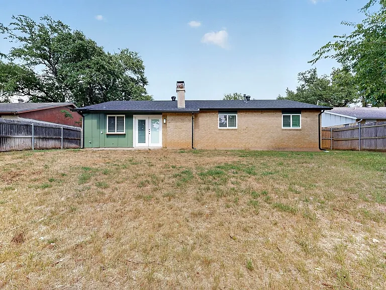 2606 Hilldale Blvd — Photo 43