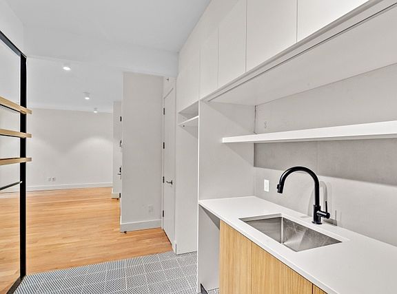 4th image of 631 Marcy Ave #406A
