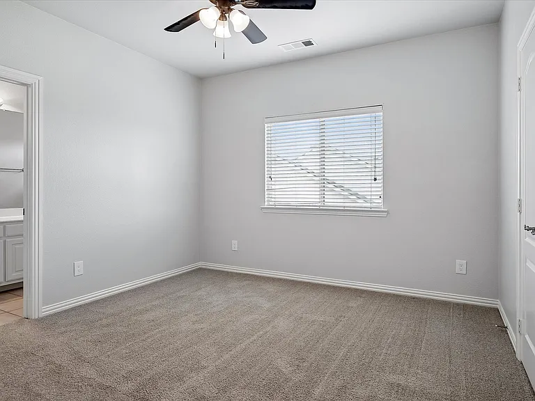 1604 Morning Dove Ct — Photo 14