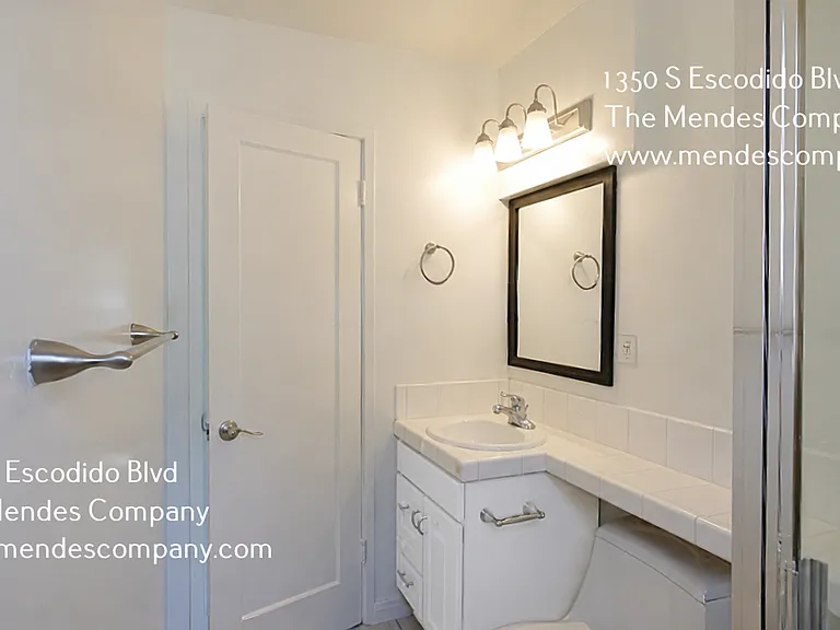 1350 S Escondido Blvd #8 — Photo 5