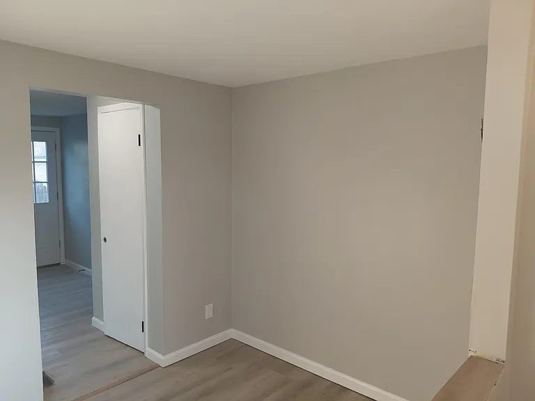 102 Maple Ave #3 — Photo 5