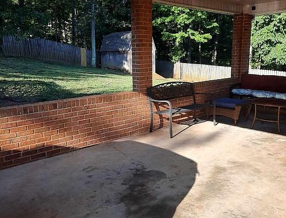 4th image of 104 Sawyer Dr