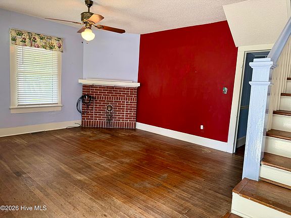 3rd image of 210 N Harvey Street