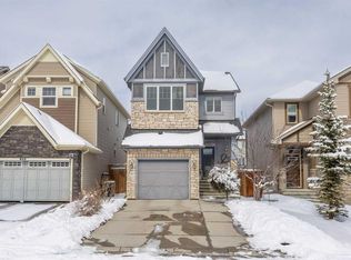 53 S Nolanfield Rd NW, Calgary, AB T3R0N1