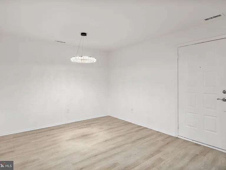 4912 Dunbarton Rd #B — Photo 3