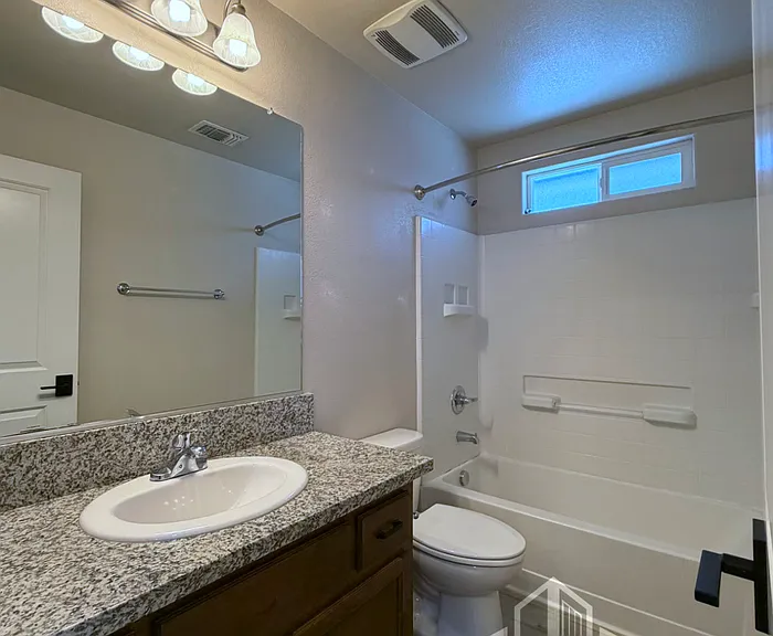 189 Hickory St — Photo 24