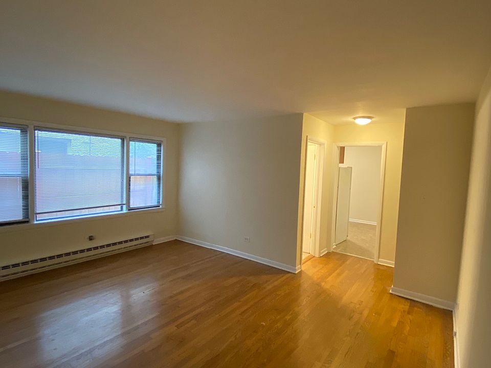 1st image of 1041 Oak Park Ave #1W