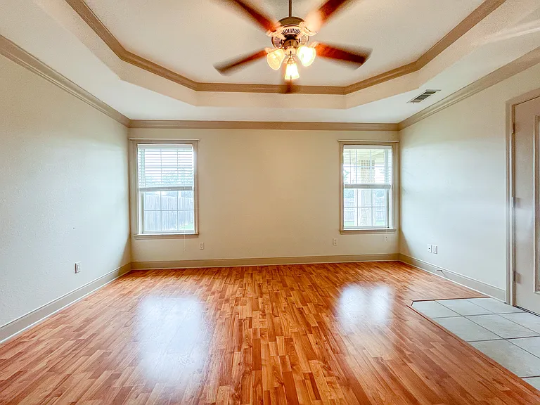 6000 Boxelder Trl — Photo 25