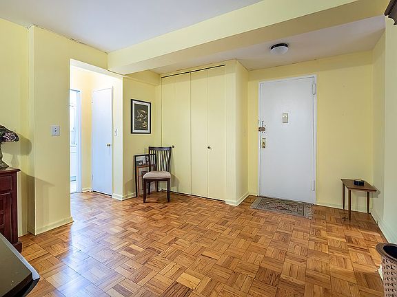 2nd image of 75 W 238th St APT 2D