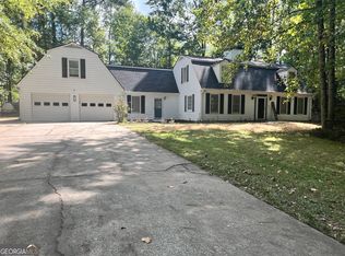 11 Jacks Dr, Newnan, GA 30263