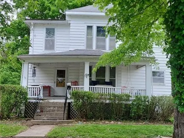 124 N Locust St, Ottawa, KS 66067
