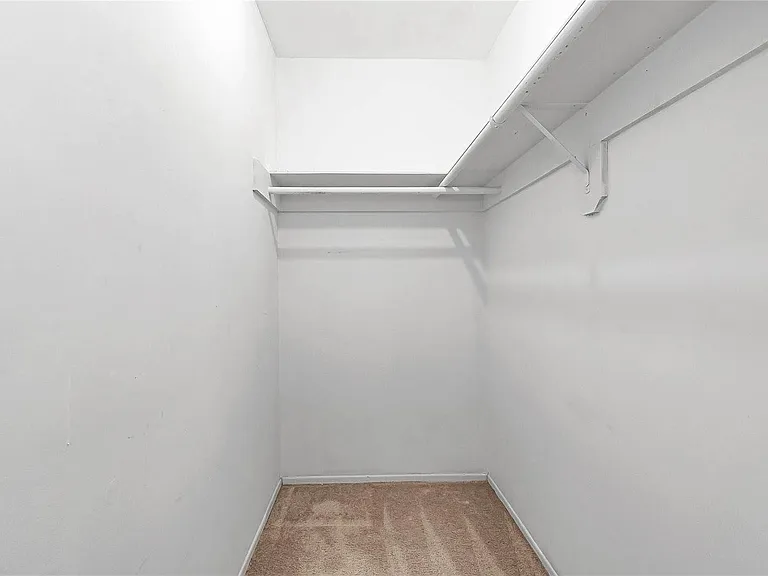 2710 Green Fields Dr — Photo 19