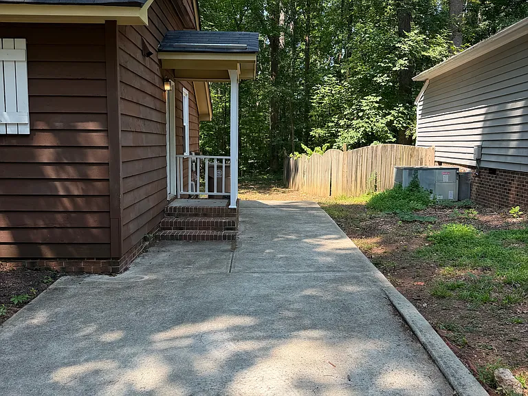 101 Angus Ct — Photo 4