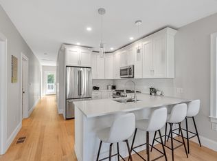 103 Neponset Ave #103, Roslindale, MA 02131