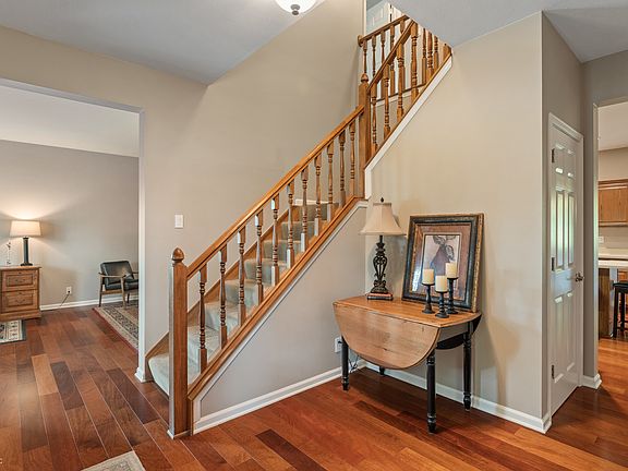 5th image of 10501 Greenway Dr