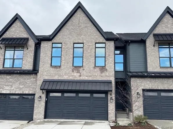 5432 Poppydrew Ln #2, Ann Arbor, MI 48108