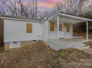 417 Decatur St #18, Eden, NC 27288