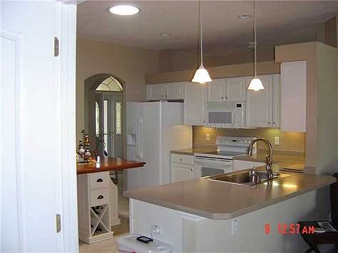 3rd image of 2239 Clipstone Ct