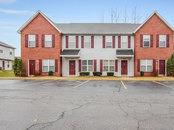 Willow Creek Apartments & Townhomes