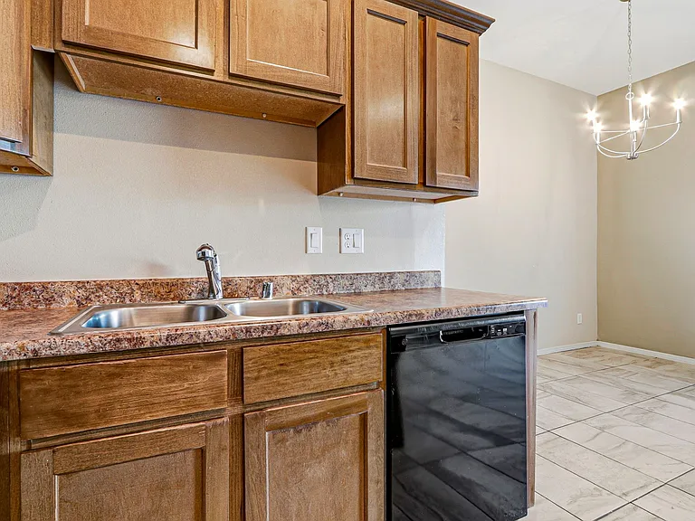 714 Hc Gilbert Minjares Dr — Photo 29