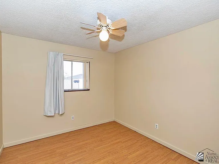 2662 S Madison Ave — Photo 10