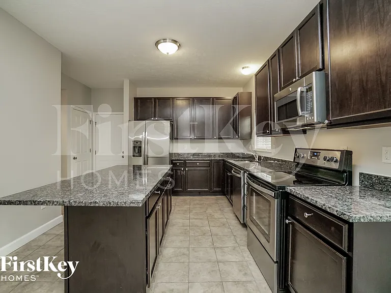 4642 Haley Way — Photo 7