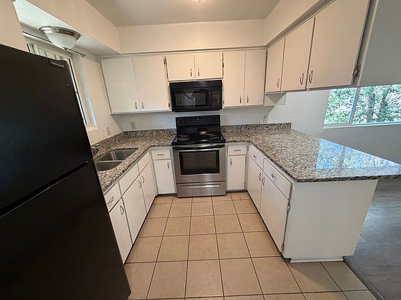 5th image of 919-923 Alvarado Dr SE #919-D