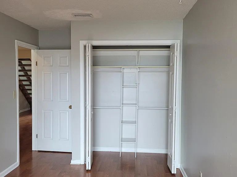 1722 Sword Dancer Dr — Photo 15