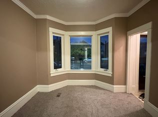 677 Mountain Ave, Winnipeg, MB R2W 1L4