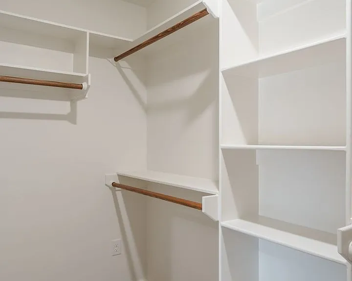 2701 Baron Ave — Photo 14