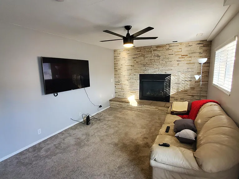 1270 E 3075 N — Photo 11
