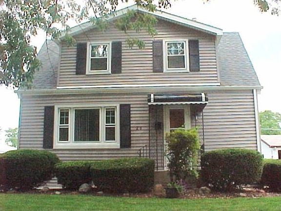 2nd image of 28 E Palmer Ave
