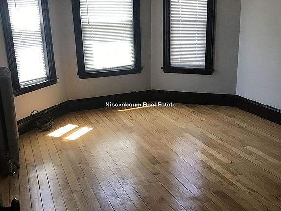 39 Parkdale St. #2 Somerville Shared Unit Photo 5