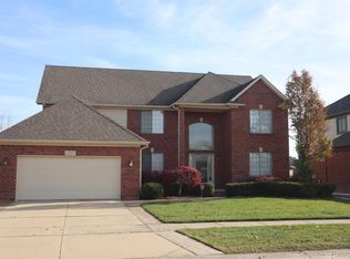 45394 Torch Lake Dr, Macomb, MI 48044