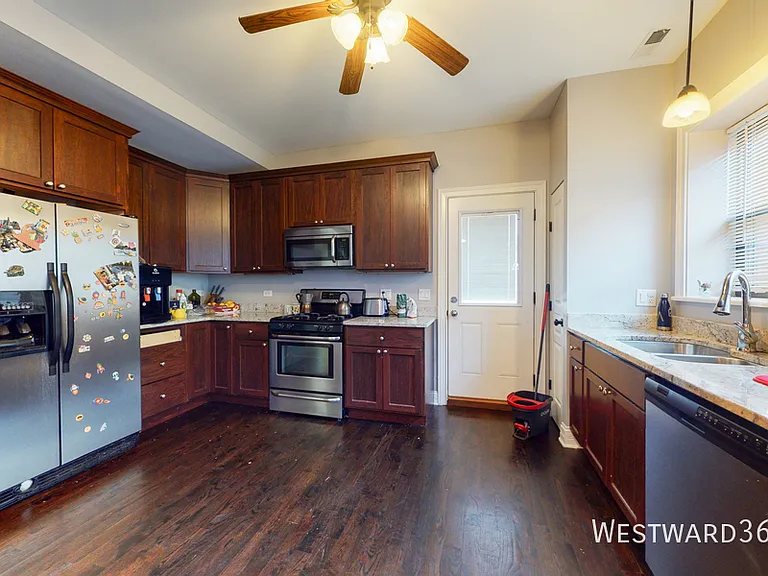 933 W Agatite Ave #3S — Photo 1