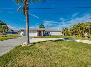 1304 SE 11th Ave, Cape Coral, FL 33990