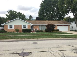 1305 S 2nd St, Dekalb, IL 60115