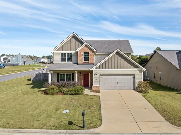 1101 Gwynnes Way, Opelika, AL 36804