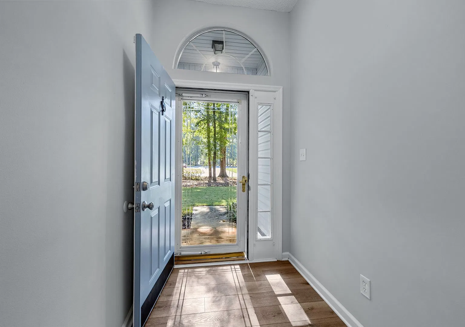Updated 3 Bedroom Home with Fenced Backyard in Newnan — Photo 4